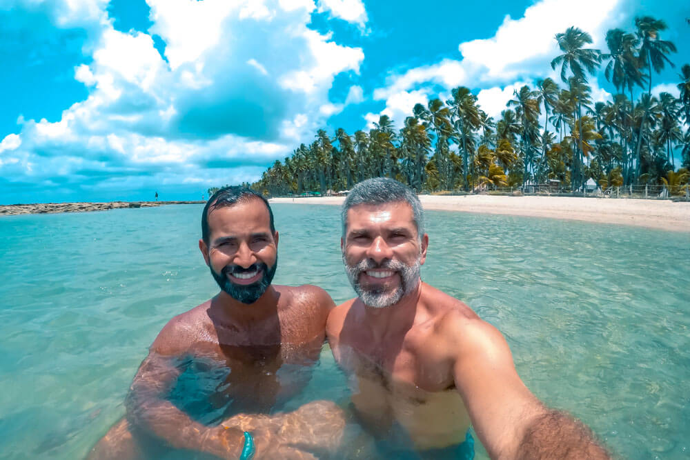 Praia dos Carneiros: Como Ir e Qual a Melhor Barraca - Bora Bora vale a pena? Praia dos Carneiros: Como Ir e Qual a Melhor Barraca - Bora Bora vale a pena?